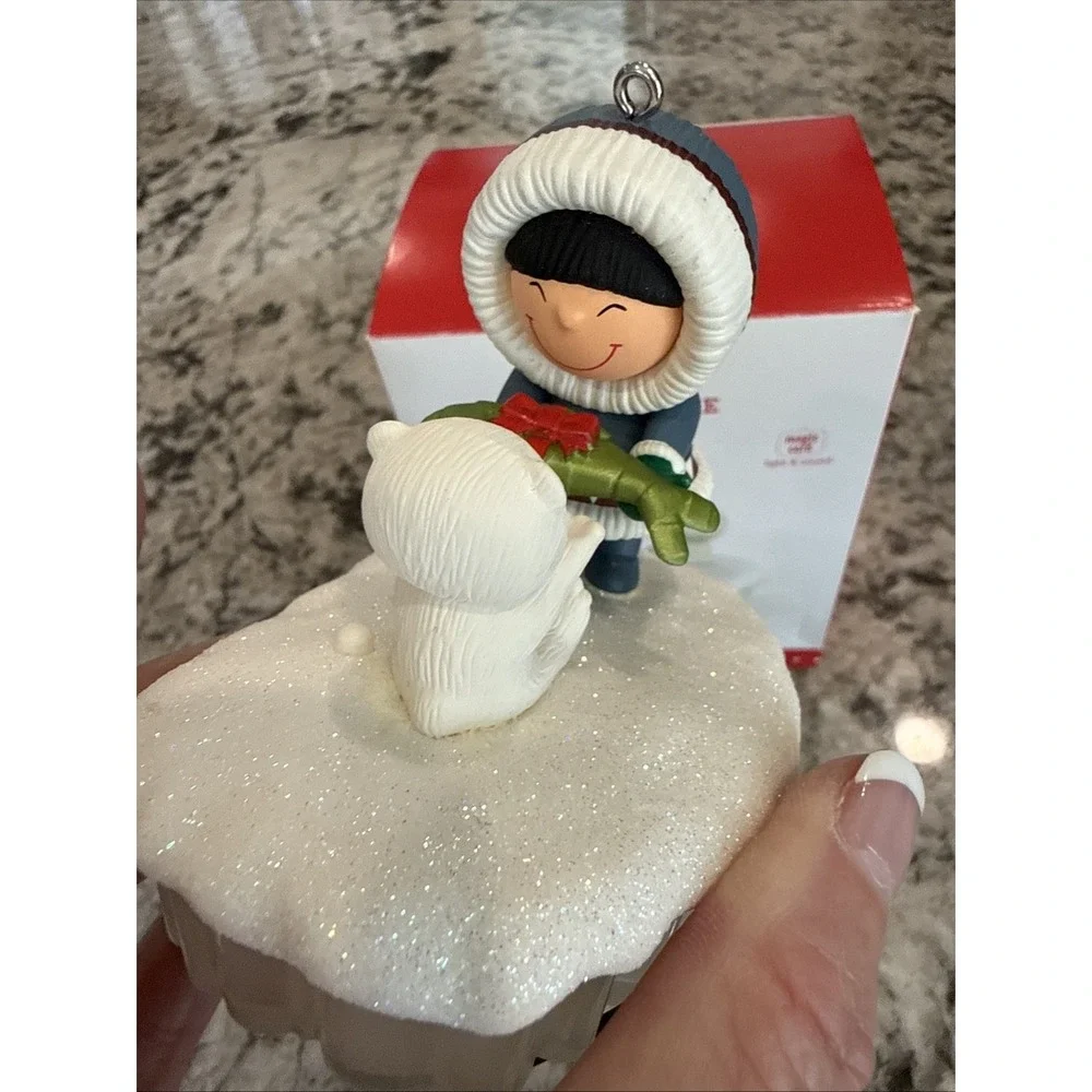 Frosty Friends A Fish for Christmas 2015 Hallmark Ornament Eskimo Polar Bear